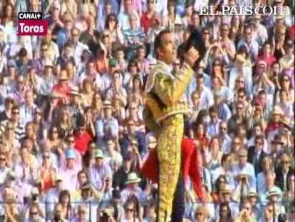La invalidez, la falta de casta y la sosería de los toros de Victorino Martín dieron al traste con la quinta corrida de la Feria de Abril de Sevilla. Juan José Padilla protagonizó un estoconazo espectacular; Salvador Cortés perdió una oreja, y El Cid pasó inadvertido.<a href="http://www.elpais.com/toros/feria-de-abril/"><b>Vídeos de la Feria de Abril</b></a>