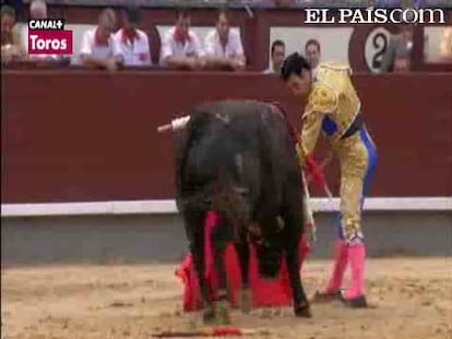 El torero castellano protagonizó momentos brillantes ante un manso encastado. Diego Urdiales y Miguel Tendero pasan desapercibidos por el mal juego del ganado. <a href="http://www.elpais.com/toros/feria-de-san-isidro/"><b>Vídeos de la Feria de San Isidro</b></a>  