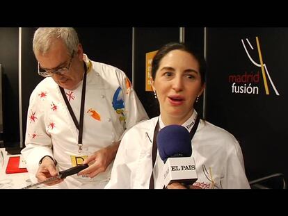 Los chefs españoles Elena Arzak y Dani García enseñan sus técnicas de liofilización y nitrógeno líquido en la cocina del encuentro internacional de gastronomía
