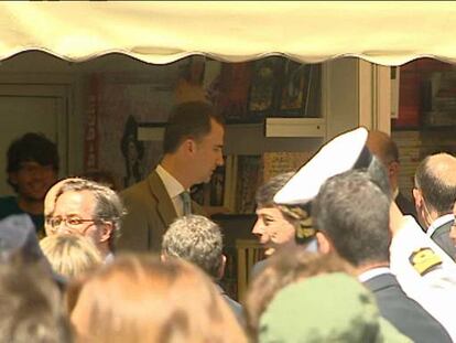 Wert, increpado por estudiantes en la inauguración de la Feria del Libro