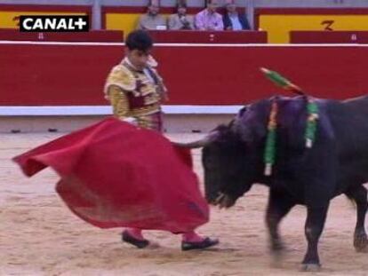 Gonzalo Caballero, herido en el pene al entrar a matar en Pamplona