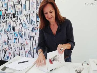 María Dueñas firma en vídeo su última novela para lectores de EL PAÍS