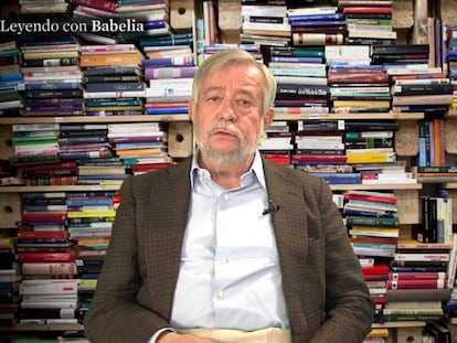 El autor que quiere contarlo todo