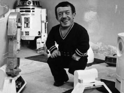 Morre Kenny Baker, o ator por trás do R2D2, de ‘Star Wars’