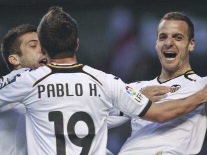 Soldado toma San Mamés