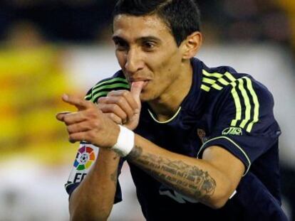 Di María celebra el gol que ha marcado.