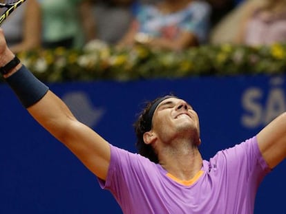 Nadal celebra su triunfo en Brasil