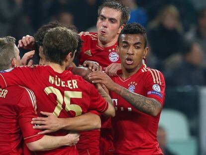 Los jugadores del Bayern celebran el gol de Lahm ante el Juventus.