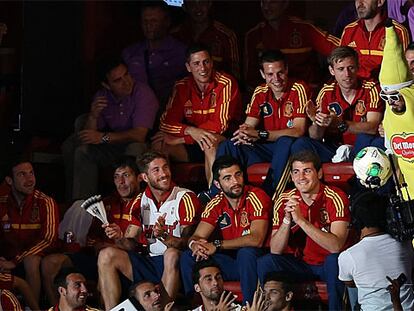 Los jugadores españoles, en la grada de Miami.