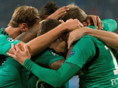 Los jugadores del Schalke celebran un gol. VÍDEO: CANAL+