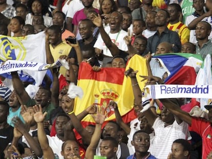 Aficionados en el estadio Nacional de Malabo