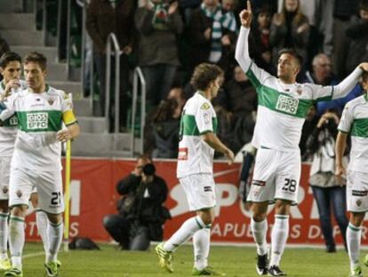 Elche, 2; Valencia, 1
