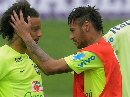 Marcelo y Neymar, durante un entrenamiento.