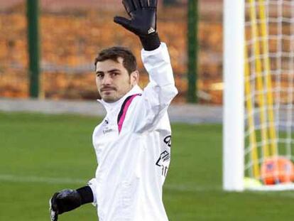 Casillas, en un entrenamiento del Madrid. / EFE VÏdeo: ATLAS