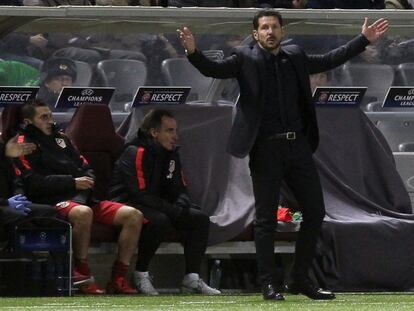 Simeone durante el partido. FOTO: AFP / VÍDEO: ATLAS