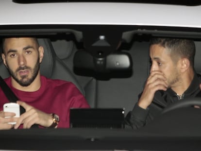 Benzema sale de Valdebebas.