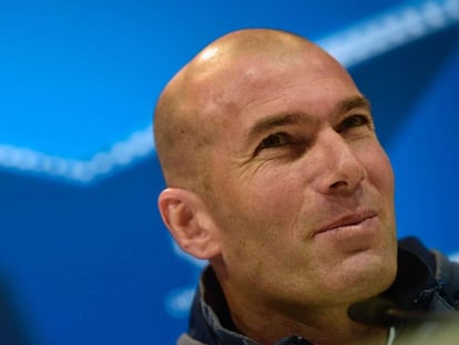 FOTO: Zidane, en la rueda de prensa. (AFP) / VÍDEO ATLAS