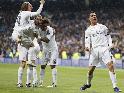 Cristiano Ronaldo celebra uno de los goles en el partido del Real Madrid ante el Wolfsburgo.