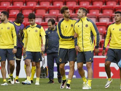 Liverpool vs Villarreal Soldado, en el entrenamiento en Alfield.