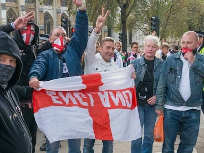 Hinchas ingleses. Foto: CORDON/ Vídeo: QUALITY