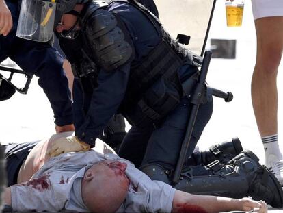 Un aficionado inglés, entre la vida y la muerte tras los disturbios con hinchas rusos en Marsella