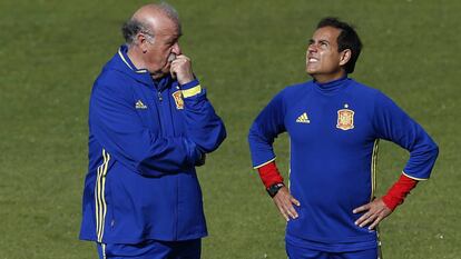 Del Bosque junto a Javier Miñano.