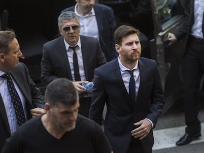 Messi abandona la Audiencia Provincial de Barcelona tras declarar ante el juez. MASSIMILIANO MINOCRI