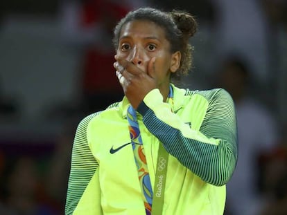 La yudoca Rafaela Silva celebra el oro.