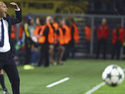 Los gritos de Zidane durante el partido contra el Borussia Dortmund.
