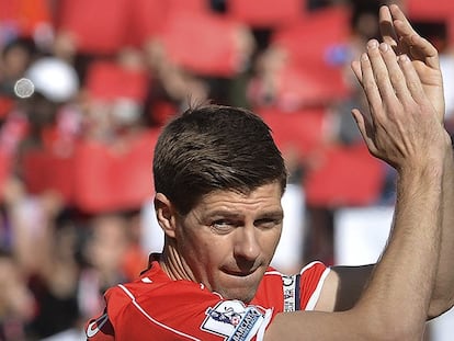 Steven Gerrard durante un partido entre el Liverpool y el Crystal Palace.