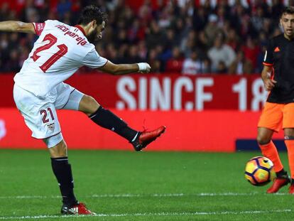 FOTO: Pareja marca el gol del triunfo del Sevilla ante Munir. / VÍDEO: Rueda de prensa de los entrenadores.