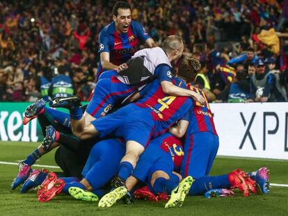 FOTO: Los jugadores del Barça celebran el sexto gol ante el PSG. / VÍDEO: Declaraciones de Luis Enrique y Gerard Piqué sobre el partido contra el PSG.
