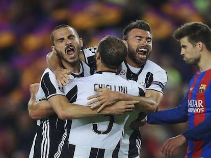 FOTO: Los jugadores de la Juve celebran su clasificación en presencia de Piqué. / VÍDEO: Declaraciones de Luis Enrique tras el partido.