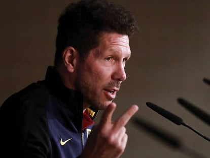 Simeone habla en la rueda de prensa del Bernabéu. Gonzalo Arroyo Moreno Getty