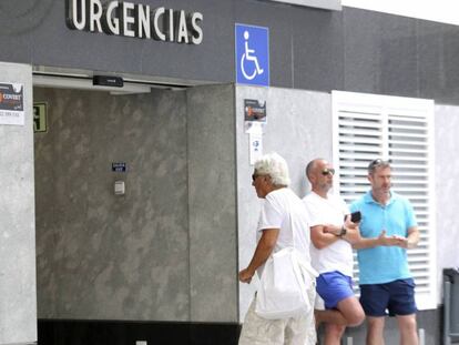 Varios amigos visitan a Ángel Nieto. En vídeo, declaraciones de su hijo.