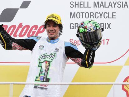 FOTO: Morbidelli celebra su primer título mundial, campeón de Moto2. / VÍDEO: Fragmento de la carrera.