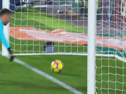 Momento del gol anulado de Messi al Valencia. En vídeo, las reacciones a la jugada tras el partido.