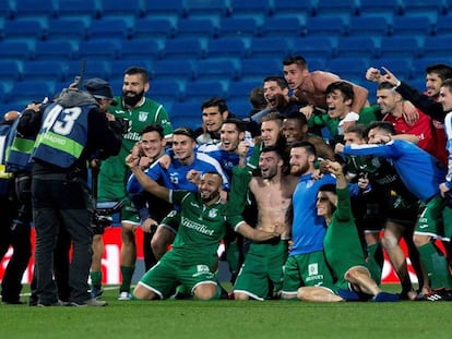 FOTO: Los jugadores del Leganés, tras eliminar al Madrid. / VÍDEO: Recibimiento de los aficionados.