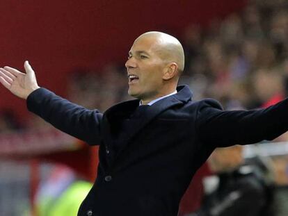 Zidane, en un partido de Copa. En vídeo, declaraciones de Zidane después del encuentro ante el Valencia.