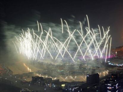 Los fuegos artificiales al final de la ceremonia de inauguración de los JJ OO de Invierno de PyeongChang.