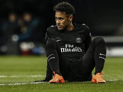 Neymar se lamenta durante el Madrid-PSG. En vídeo, las declaraciones del presidente y el entrenador del PSG.