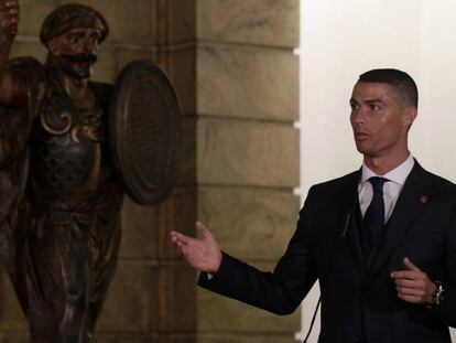Cristiano, ayer en el Belem National Coach Museum de Lisboa, antes de que la selección portuguesa viajara a Rusia.