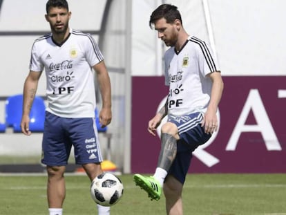 El portero de la selección de Argentina Franco Armani durante el entrenamiento realizado en Moscú. En vídeo, declaraciones del seleccionador argentino, Jorge Sampaoli.