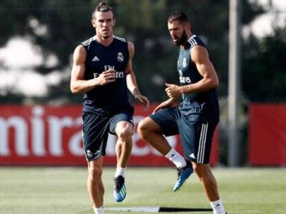 Bale y Benzema, durante el primer entrenamiento.