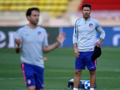 Simeone, durante el entrenamiento del Atlético en Mónaco.