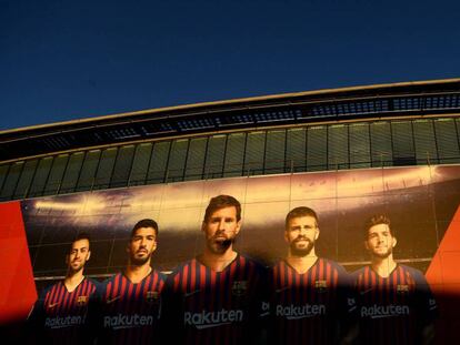 FOTO: Aspecto de una de las fachadas del Camp Nou. / VÍDEO: Declaraciones del portavoz del F. C. Barcelona, Josep Vives.
