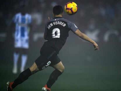 Ben Yedder emerge de la niebla para hacer el 1-1.