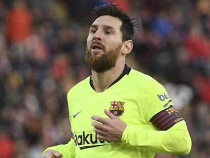 Messi, durante el Girona-Barça. En vídeo, declaraciones de Ernesto Valverde.