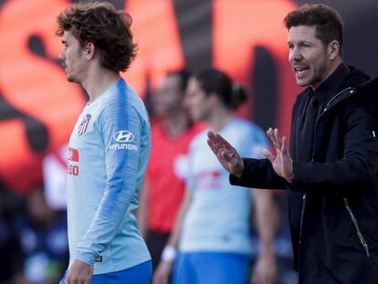 Griezmann y Simeone, en el Rayo-Atlético. En vídeo, Simeone en la rueda de prensa tras la derrota.