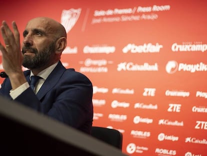Monchi, en la presentación ante los medios. En vídeo, Monchi inicia su nueva etapa en el Sevilla: "Llego para hacer crecer al equipo".